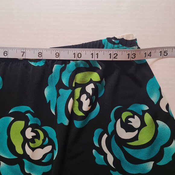 Briggs New York Floral Flare Skirt - Size M - Picture 7 of 8